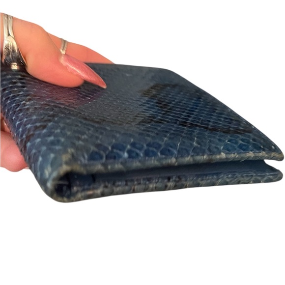 Vintage Gucci Blue Python Leather Wallet - Picture 7 of 13